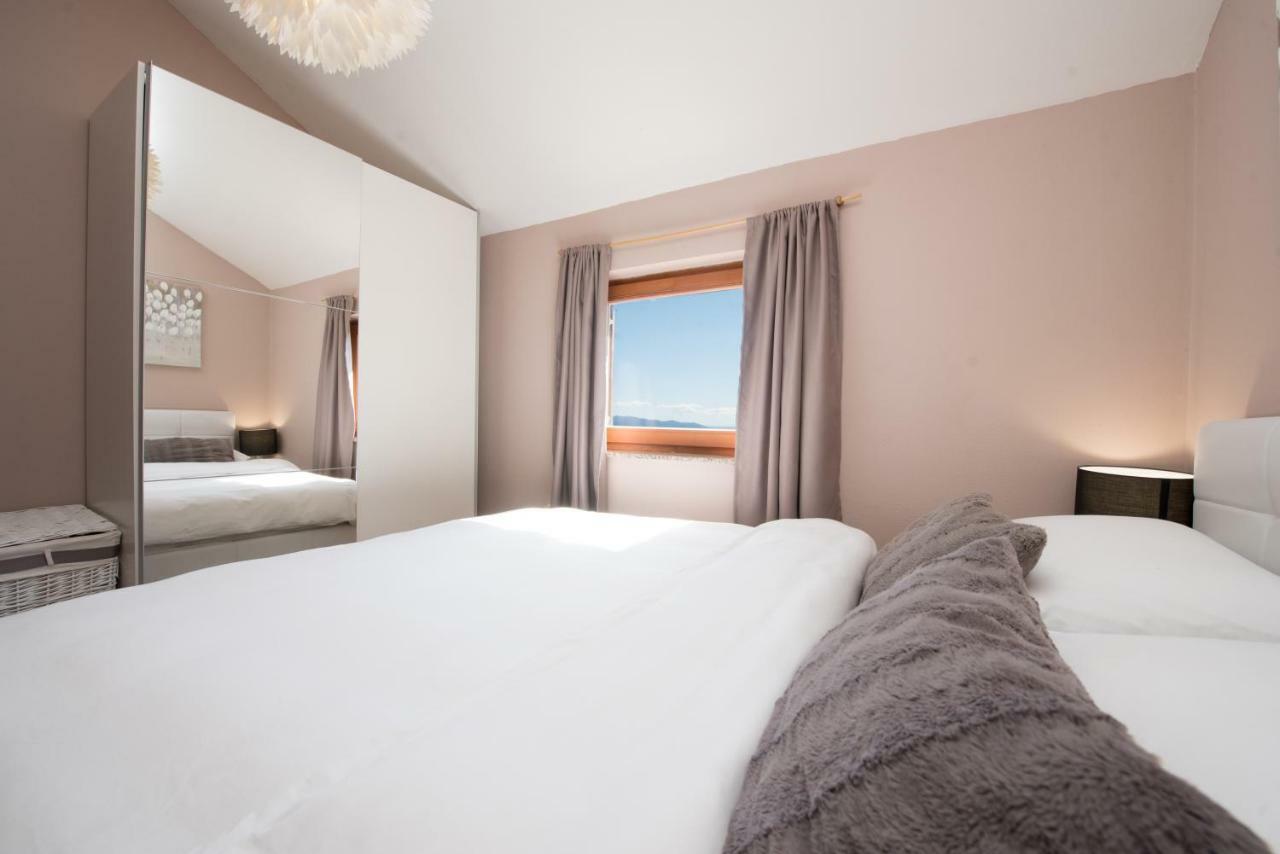 Lola Apartment Veprinac 外观 照片